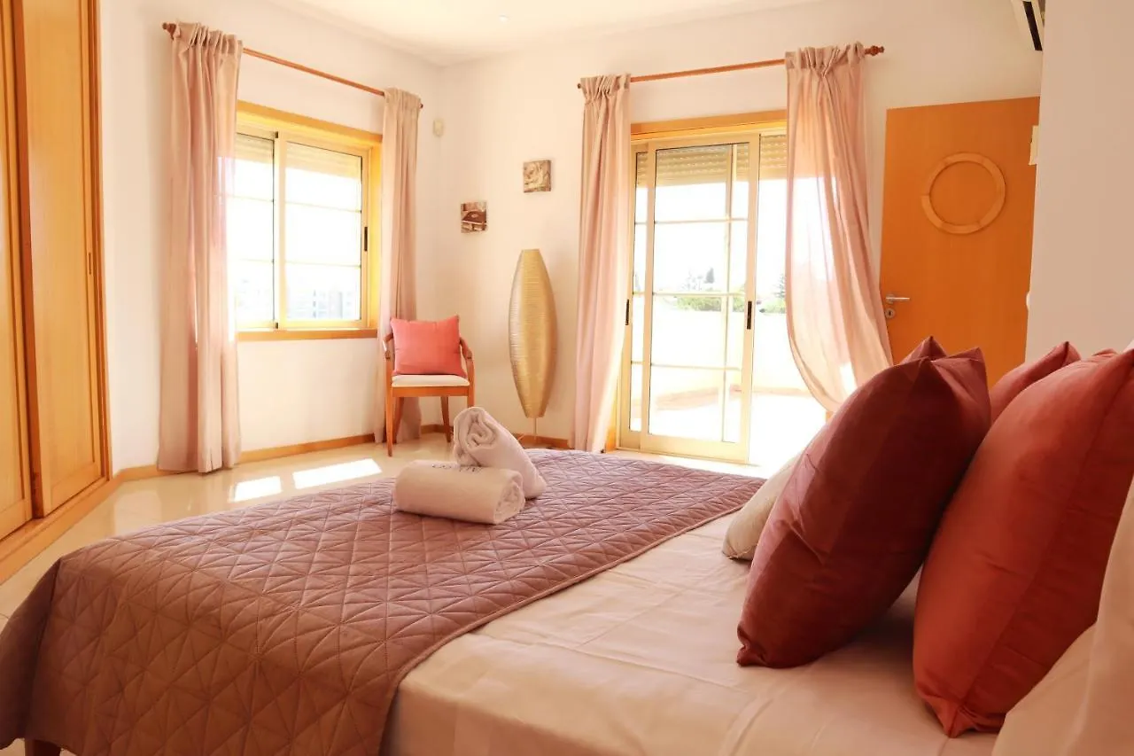 Casa Dos Cotas Villa Alvor 0*,