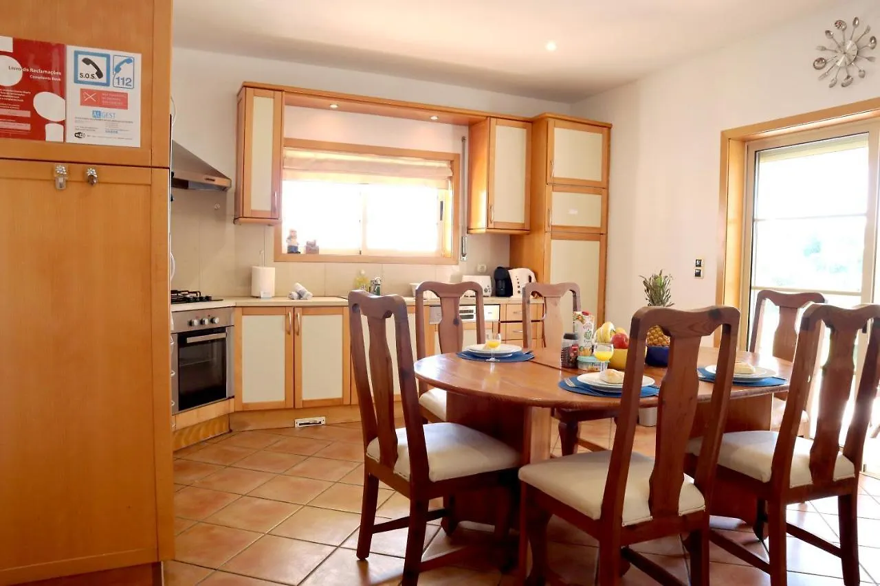 Casa Dos Cotas Vila Alvor 0*,